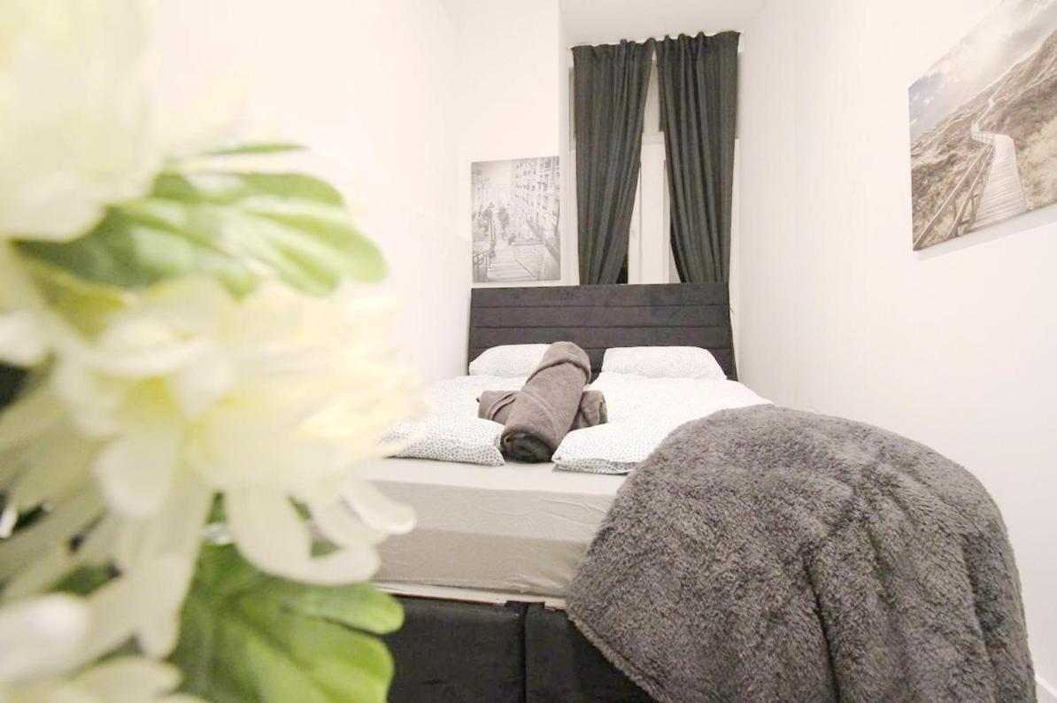 Comfortable Rooms In Akh Area Wien Exterior foto